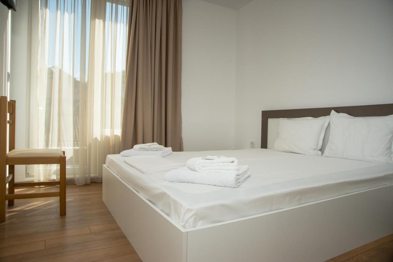 Apartament Intense Yukarı Cuma Dış mekan fotoğraf