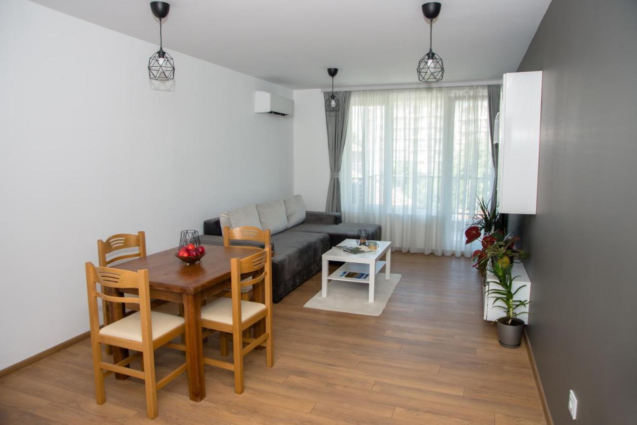 Apartament Intense Yukarı Cuma Dış mekan fotoğraf