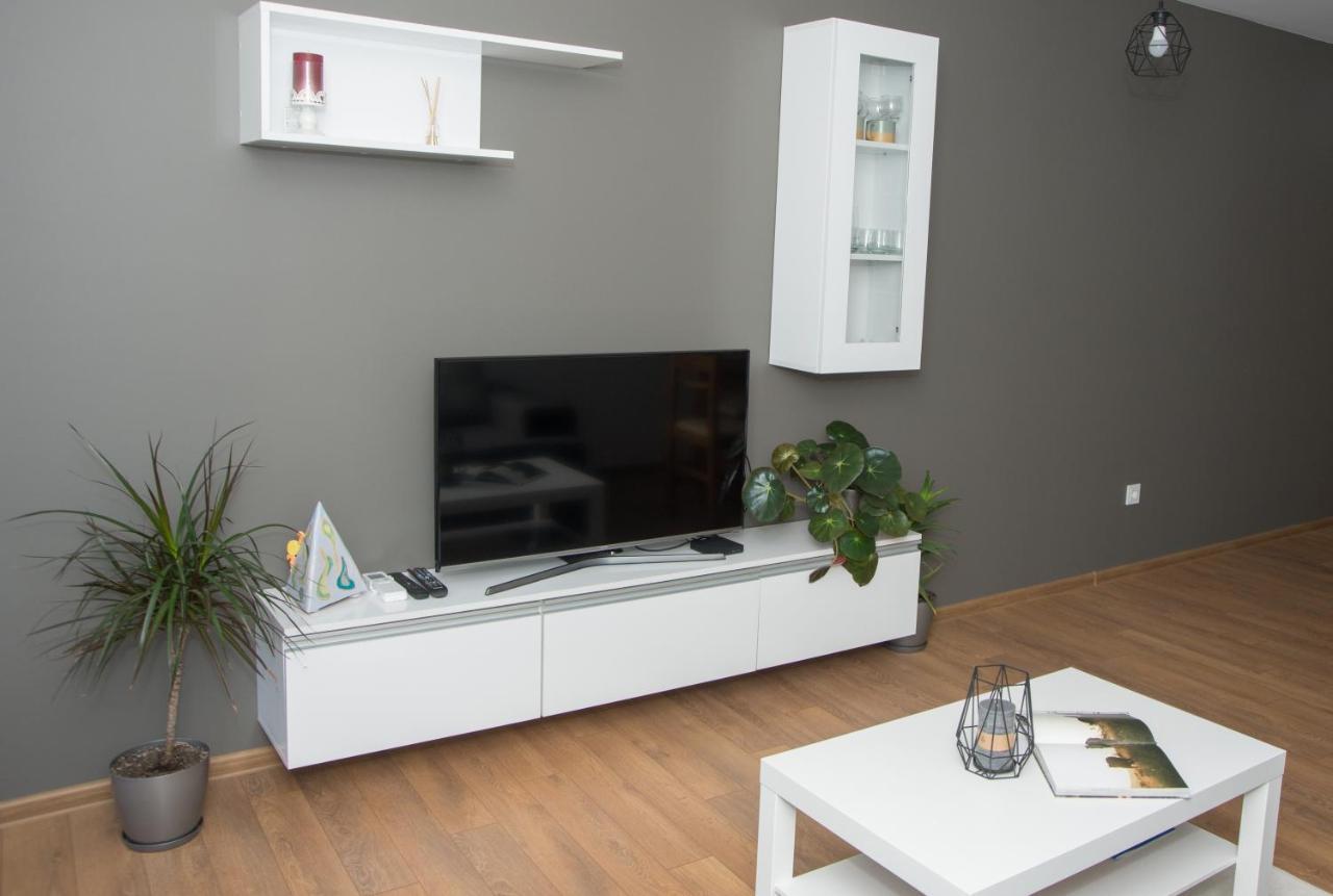Apartament Intense Yukarı Cuma Dış mekan fotoğraf