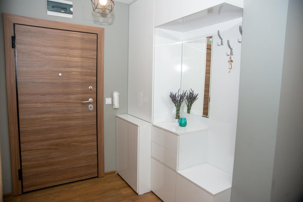 Apartament Intense Yukarı Cuma Dış mekan fotoğraf